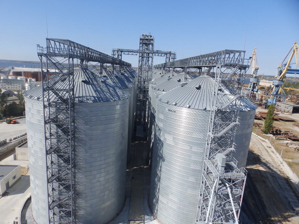 Commercial silo Behlen Adept Group