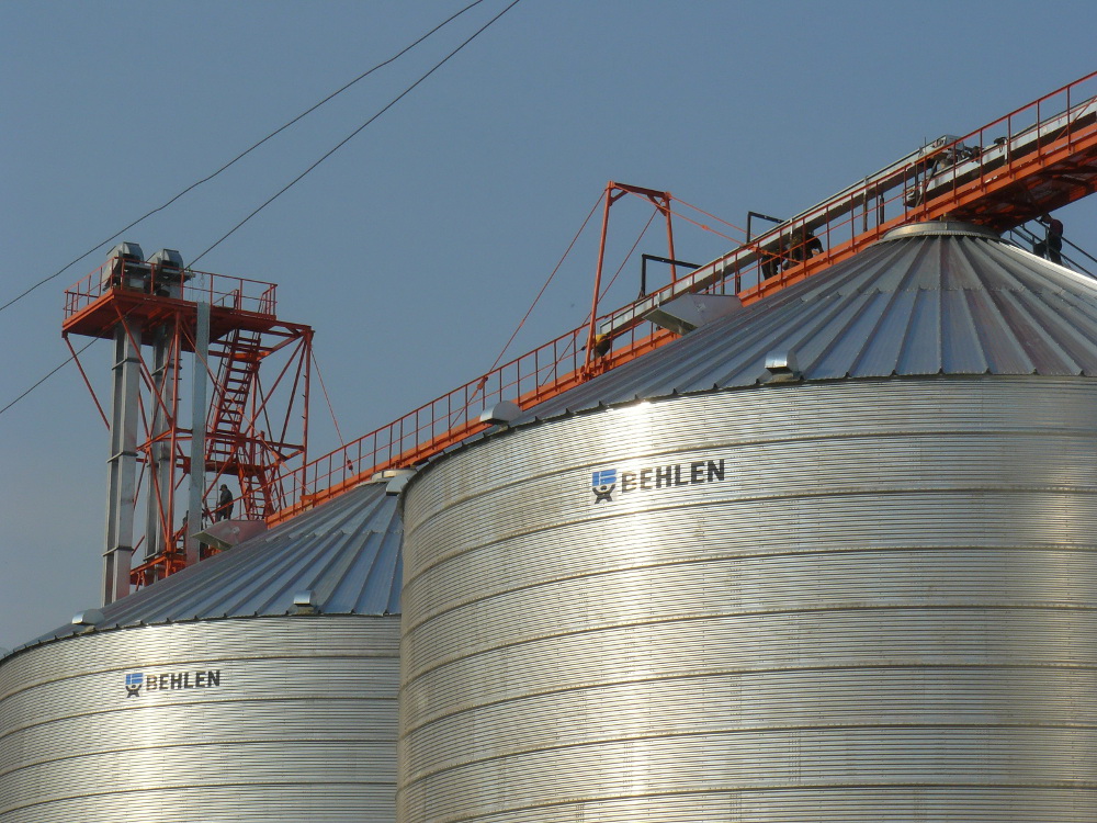 Commercial silo Behlen Adept Group